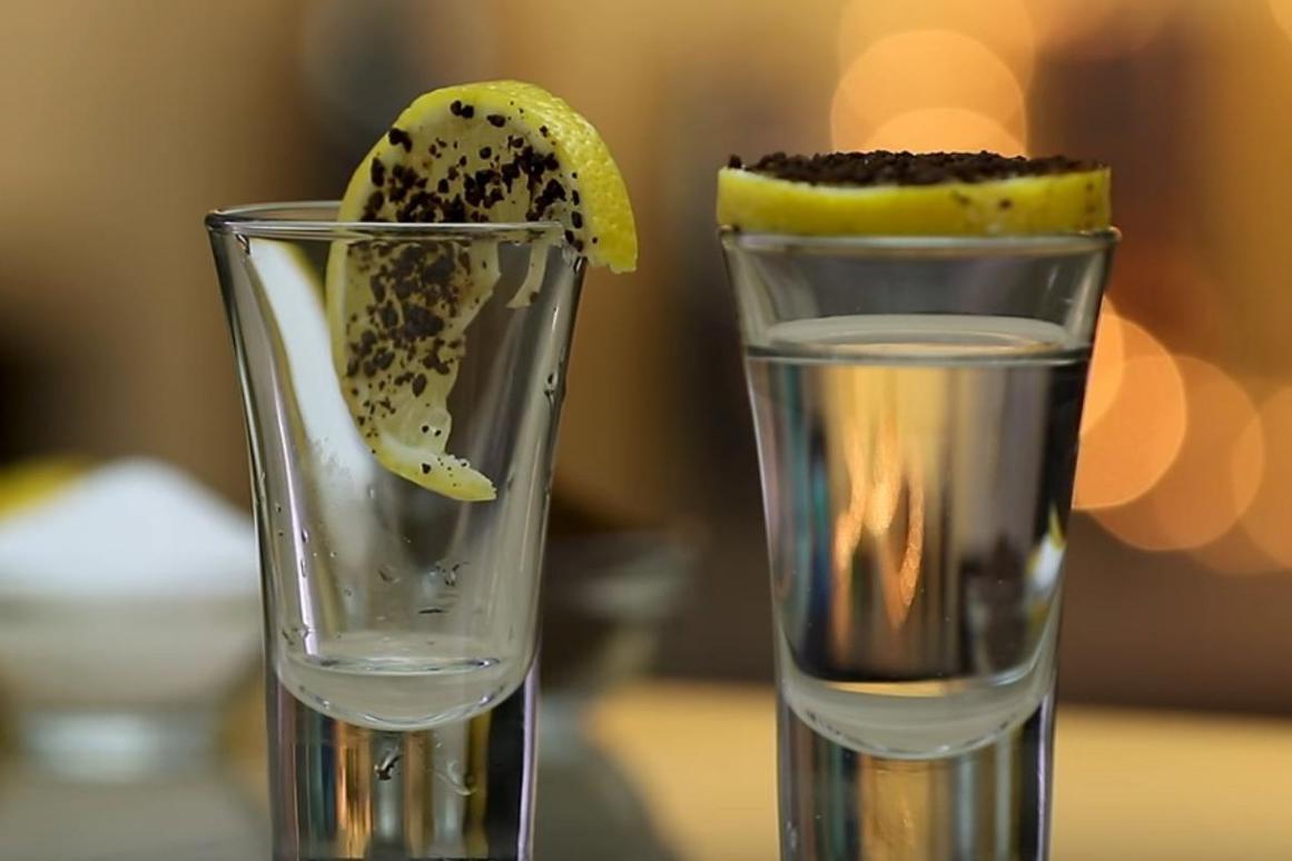 俄罗斯可卡因shot鸡尾酒,一款用咖啡粉调制的鸡尾酒