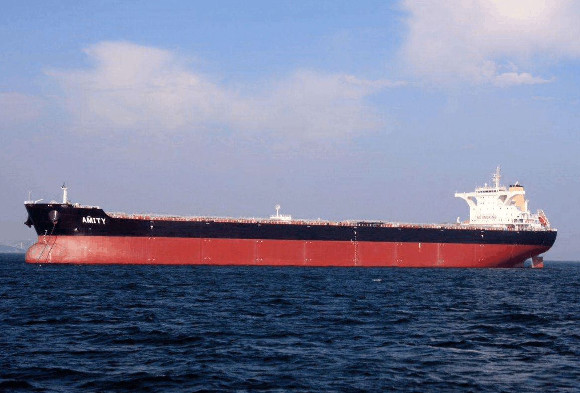 中国又造一大船,船高相当于10栋楼,甲板面积有3个足球场那么大