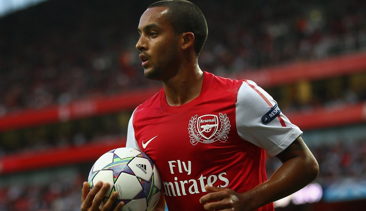 沃尔科特回忆离开阿森纳场景,用垃圾袋装球鞋偷偷走