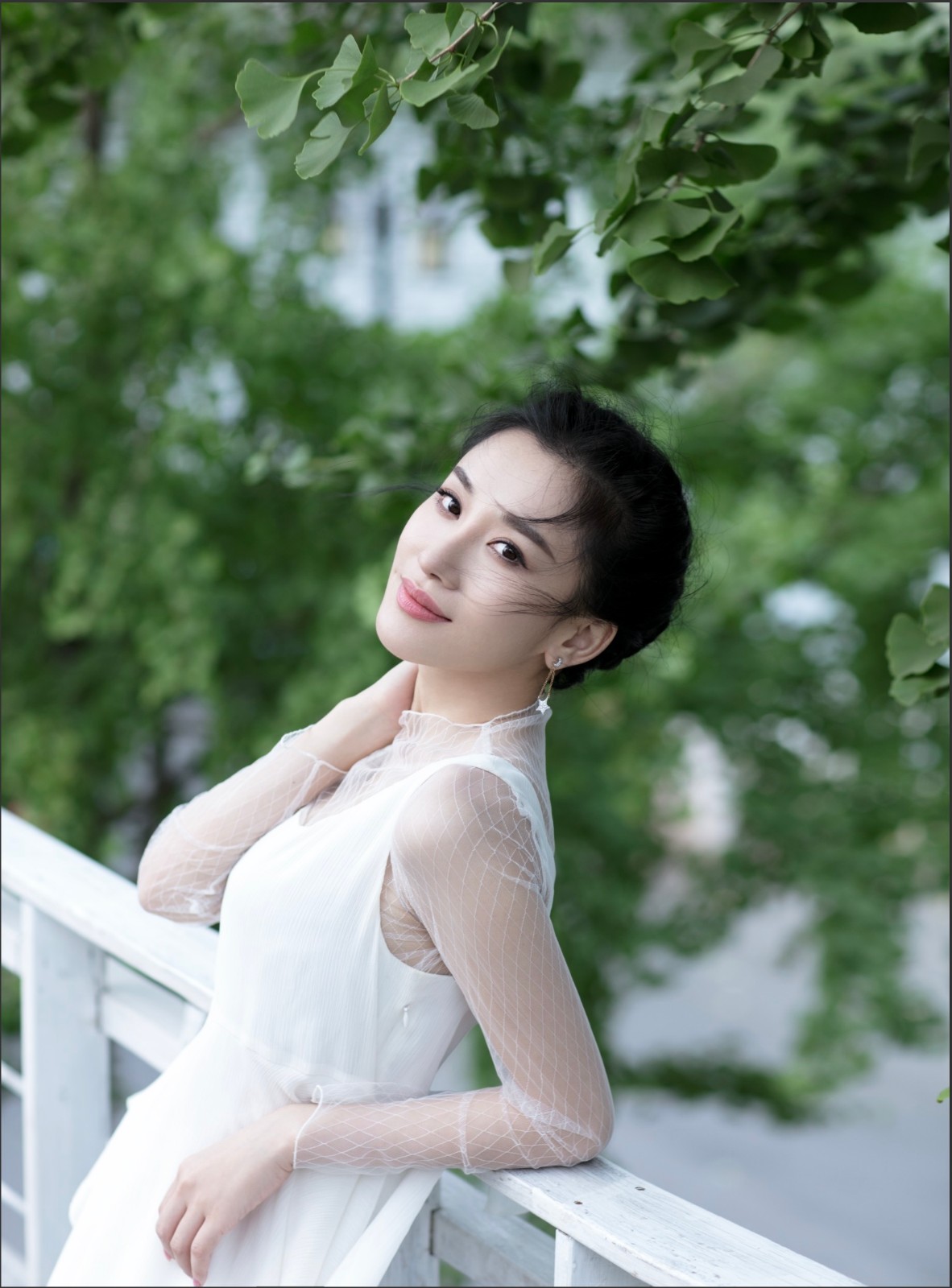 朱子岩初春治愈系写真白裙清新萌动仙气十足