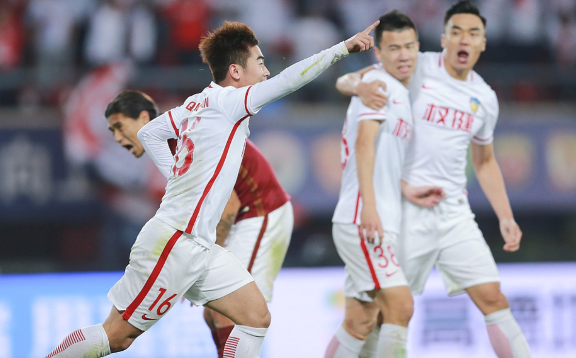 天津权健亚冠资格战首发:九人已经确定,三人争夺剩下两名额