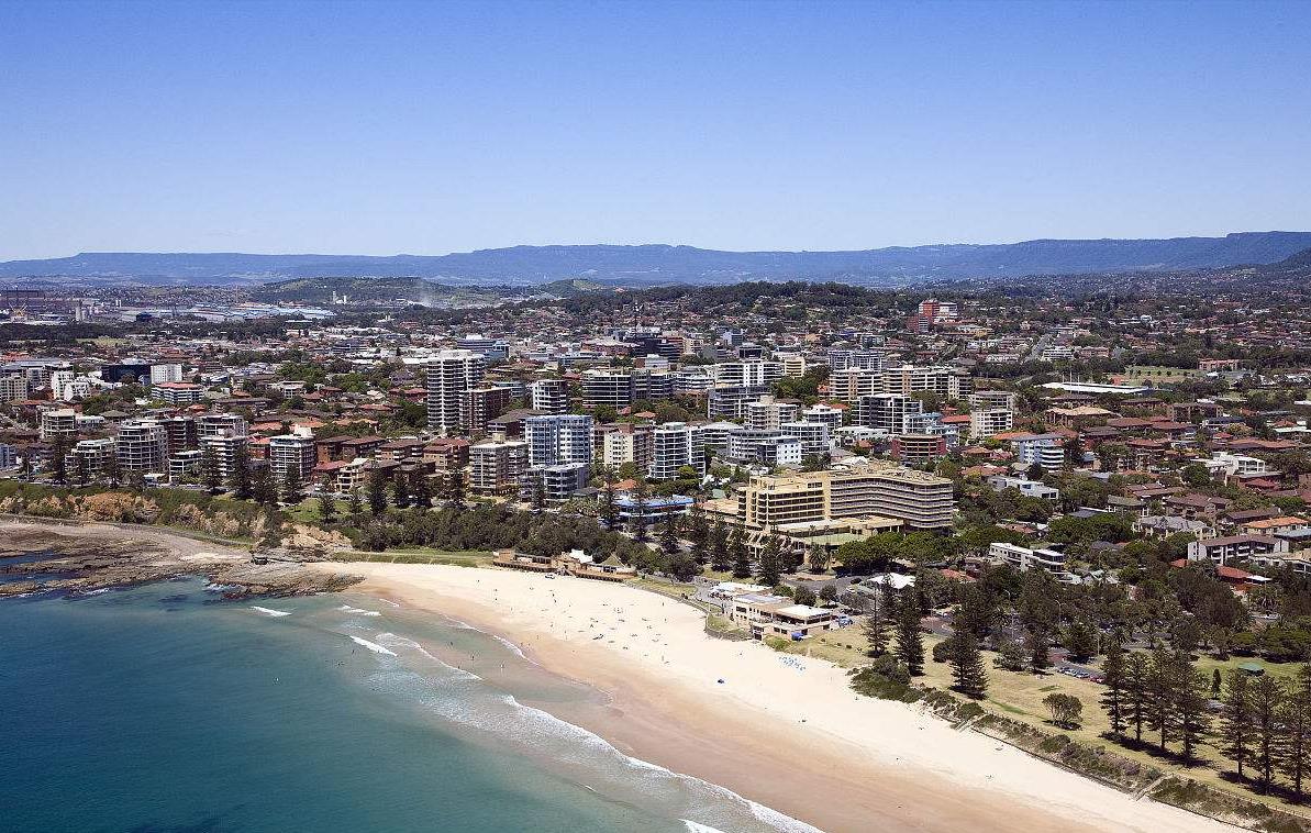 伍伦贡,与悉尼相比,这里无论是城市还是海滩都恬静轻松许多