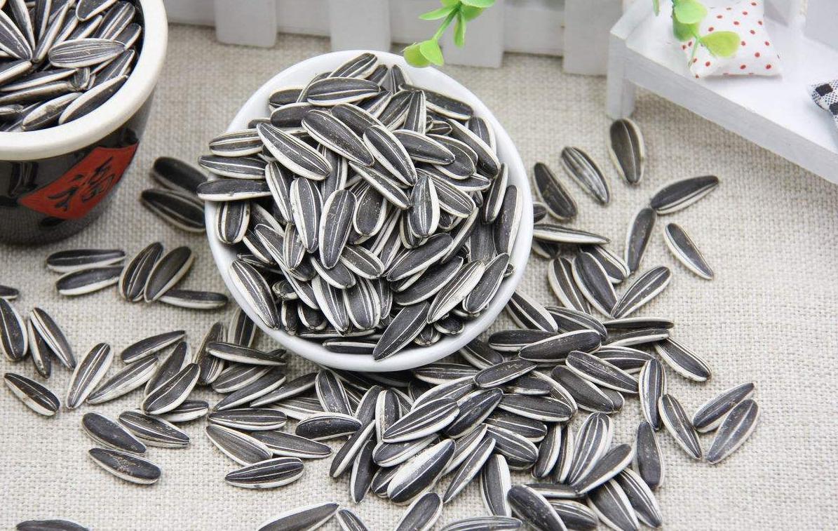 嗑瓜子机的步骤