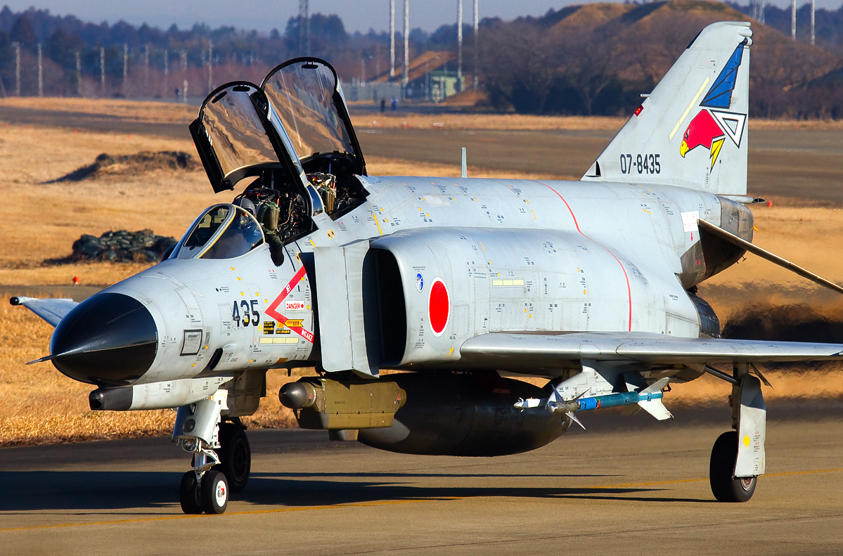 154架战斗机最长服役47年无一坠毁 创世界奇迹 如今零件都不合格