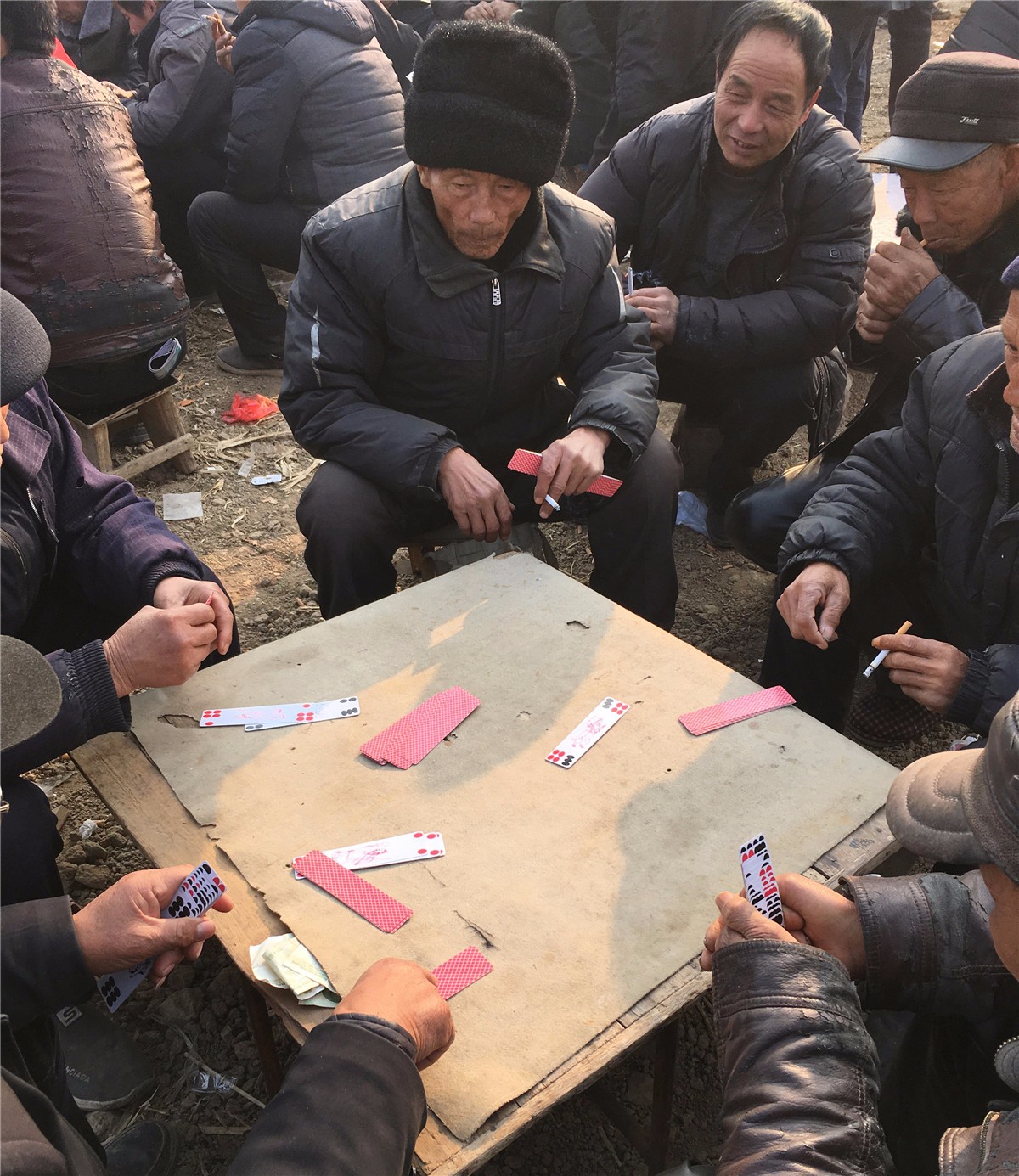 越来越少的"花花牌"认识的说明你老了|花牌|老人|陕西_新浪新闻