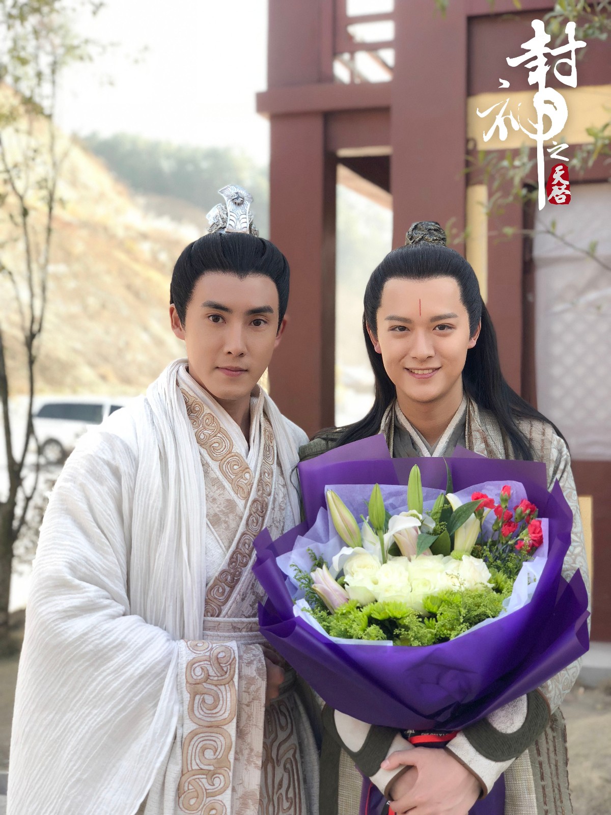 傅方俊《封神之天启》杀青 "热血天团"兄弟情深