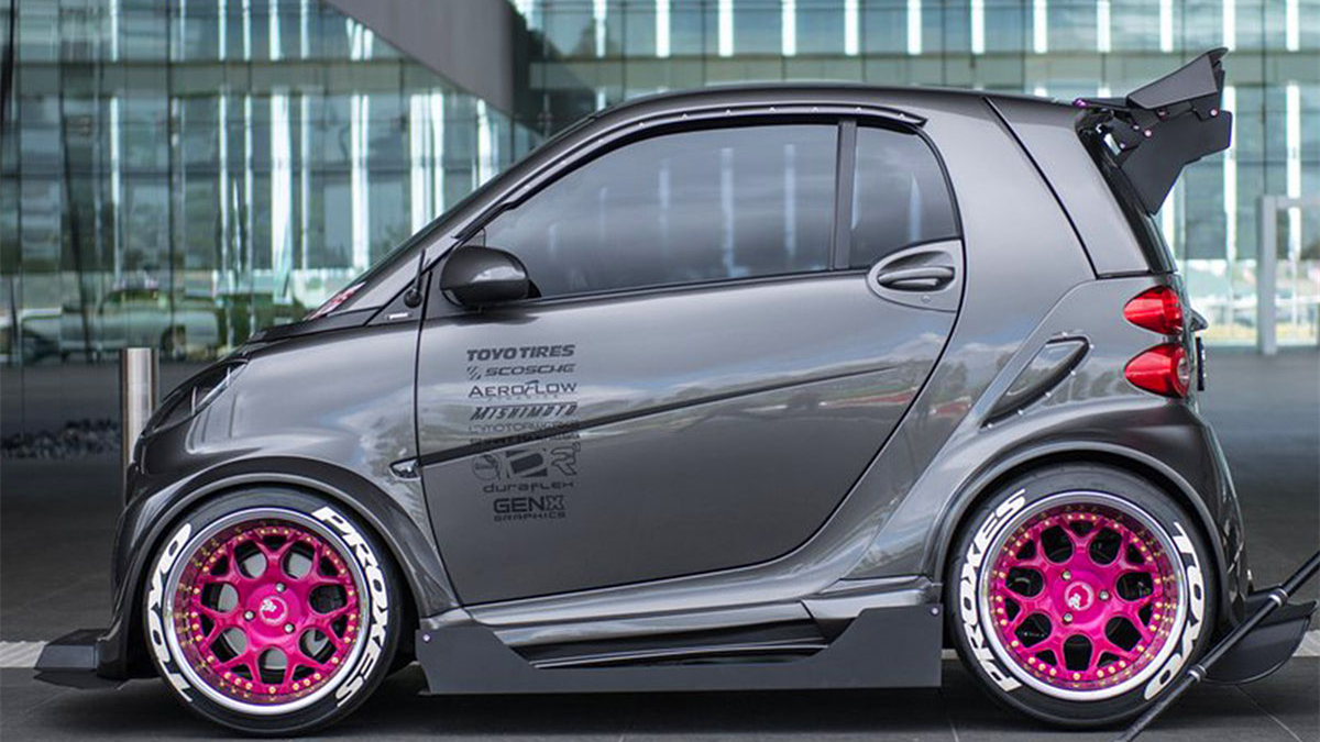 smart,以小巧可爱的外形圈粉无数,同时也被一些酷爱改装的玩家所注意