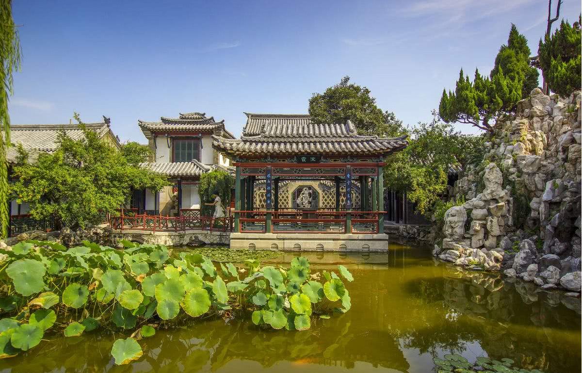 中国北方地区的古典园林袖珍式建筑,有"鲁东明珠"的美誉