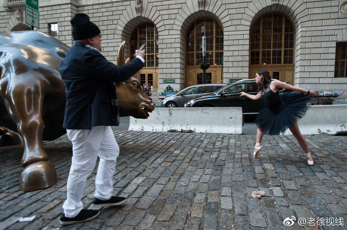 华尔街铜牛与无畏女孩