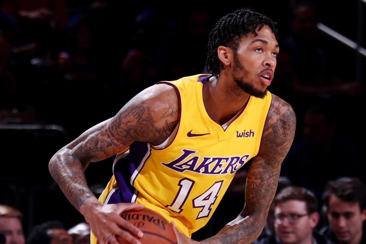 英格拉姆遭尼克斯重兵防守 全场狂铁遭波神大帽