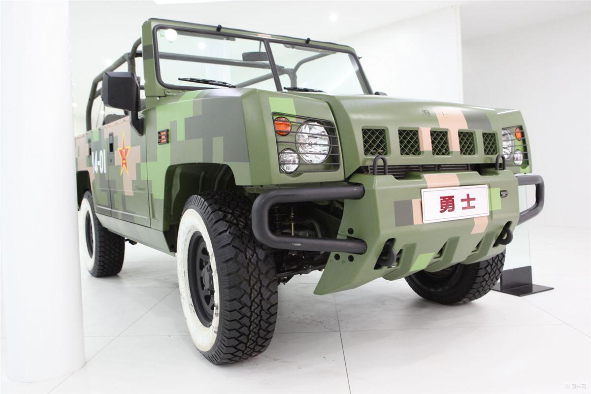 作为国产车,勇士叫板jeep木马人!动力而言是中看吗?