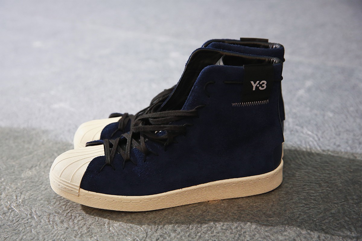 山本耀司的暗黑美学y32018秋冬鞋履系列抢先看