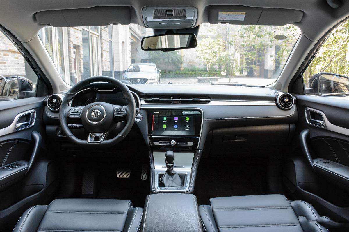 名爵6新顶配车型即将上市, 外观动感内饰高端, 1.5t还配全景天窗