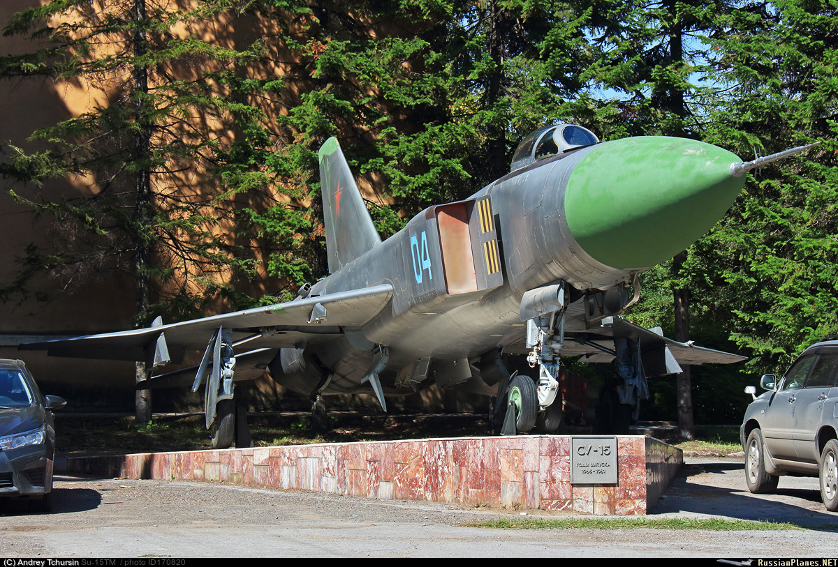 苏联时代的著名战斗机苏15一直为防空军所装备从未对外出口过