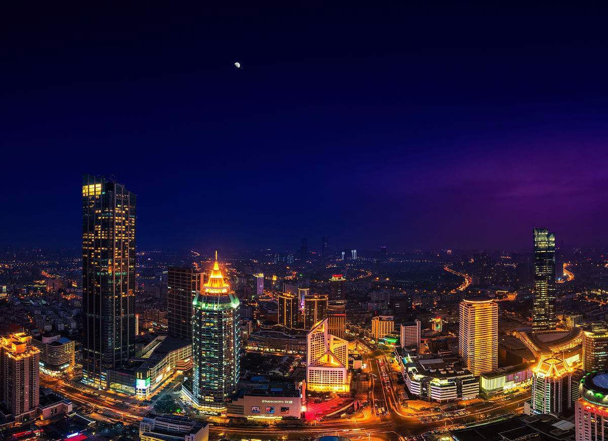 中国最牛的一座二线城市,入围万亿俱乐部,未来经济超越苏州?