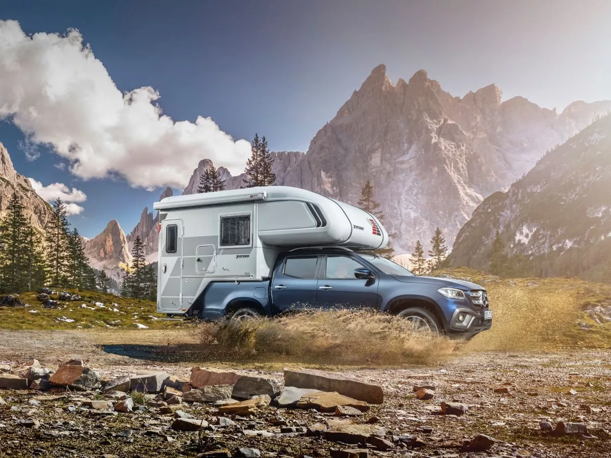 奔驰推出x级皮卡露营房车