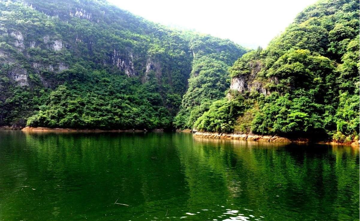 舞阳河,空谷静谧,依山傍水,景色宜人,有少数民族的特点