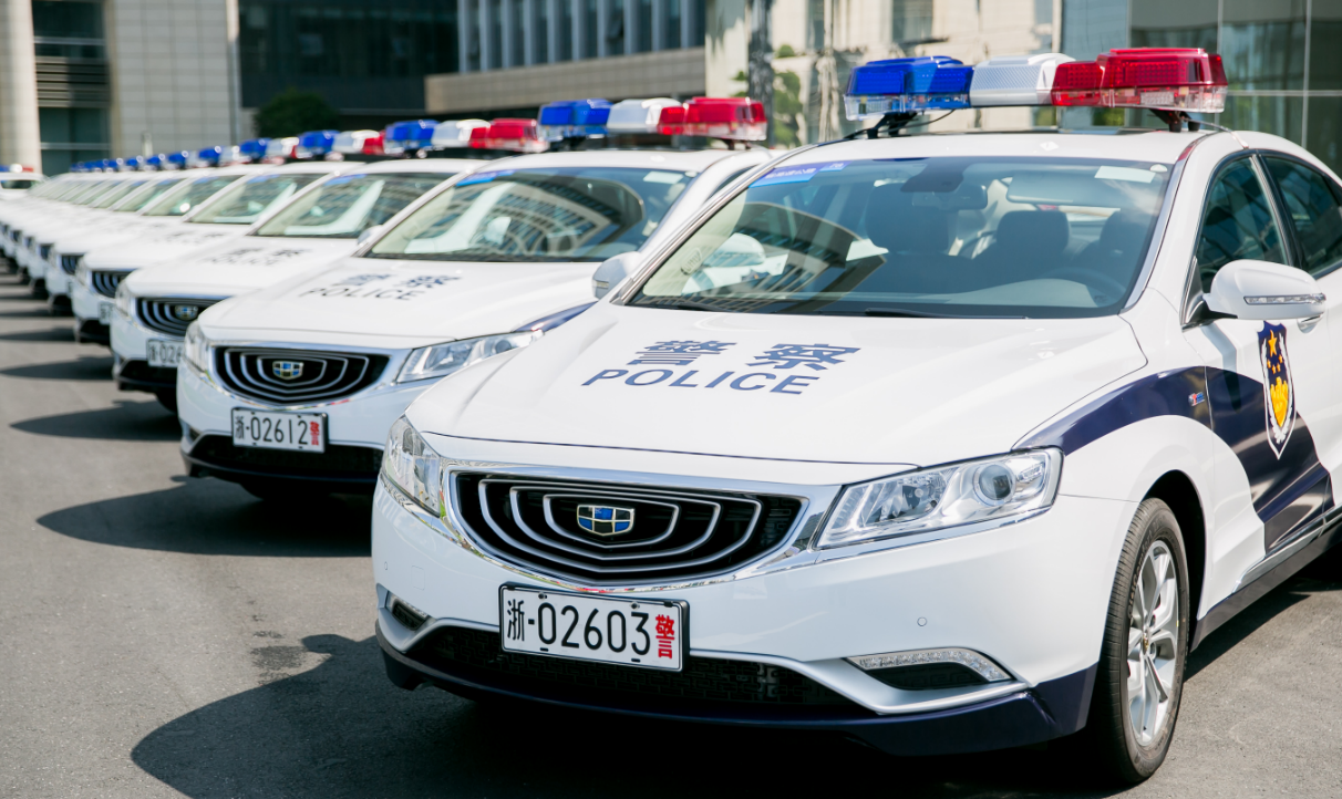 公安系统警车,白俄阅兵开道车,驻华使节座驾,都是这款中国车