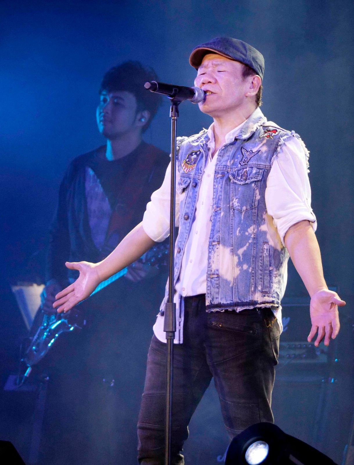 赵传"限定版"演唱会 歌迷嗨不过瘾 求"再来一遍"