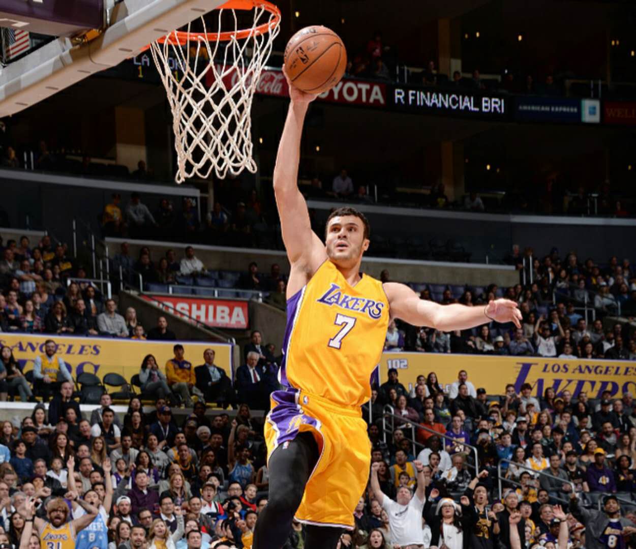 古典美学,今年全明星扣篮大赛最与众不同的表演