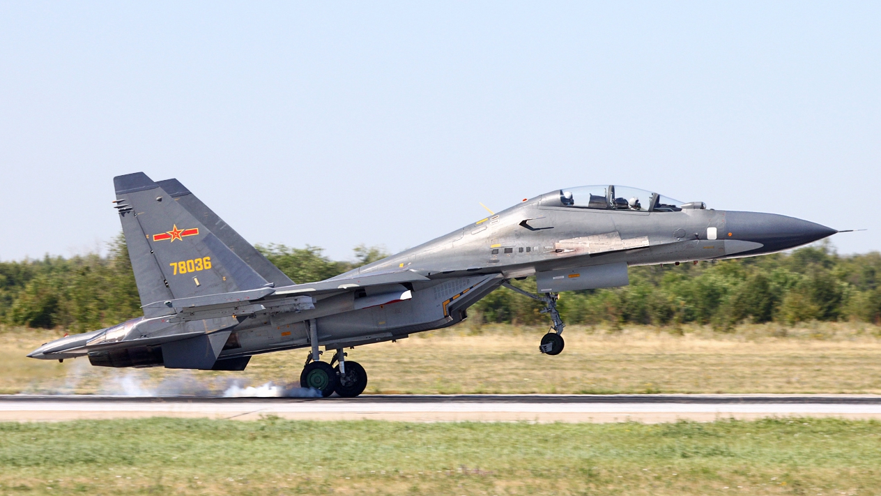 最先进战机同场亮相 85%沈飞造 歼16成最大亮点|中国空军|战机|战斗机