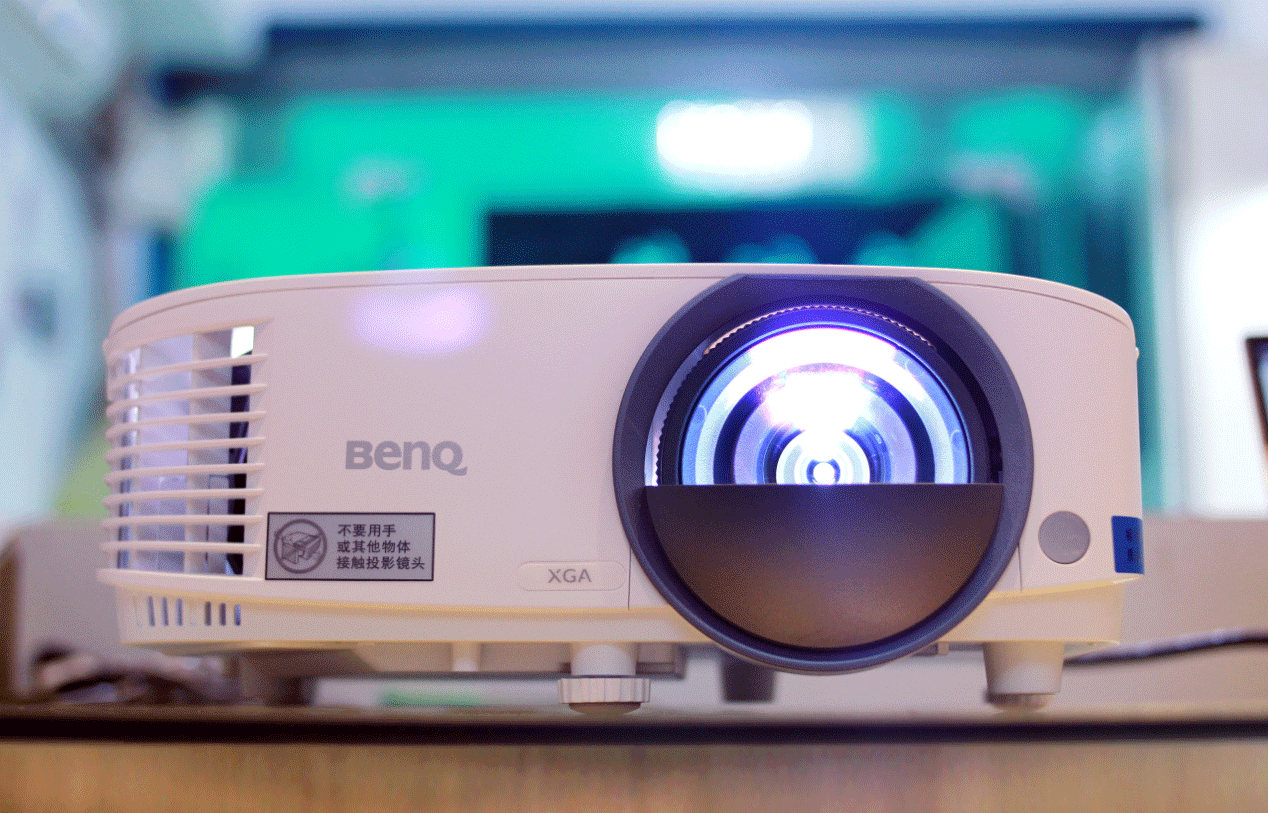 商务办公,家用首选, 明基e610智能商务短焦投影仪