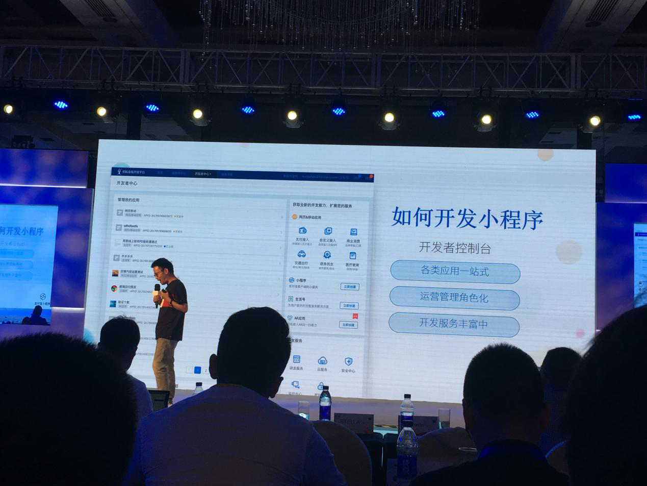 生鲜水果平台_卖水果生鲜的app_郑州微信生鲜水果小程序开发
