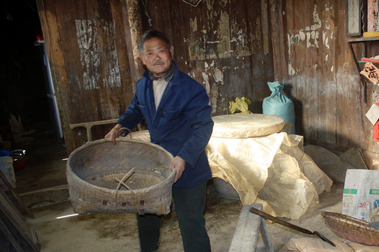 贫困山区农村老人真实生活状况,每一个镜头代表一个辛酸