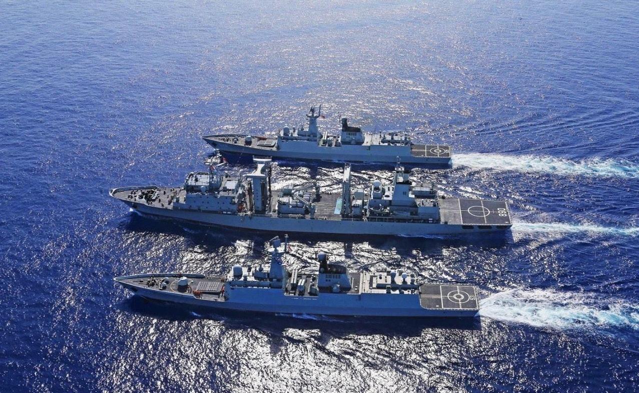 中国最高颜值战舰入列满10年,一历史性武器曾让军迷泪奔