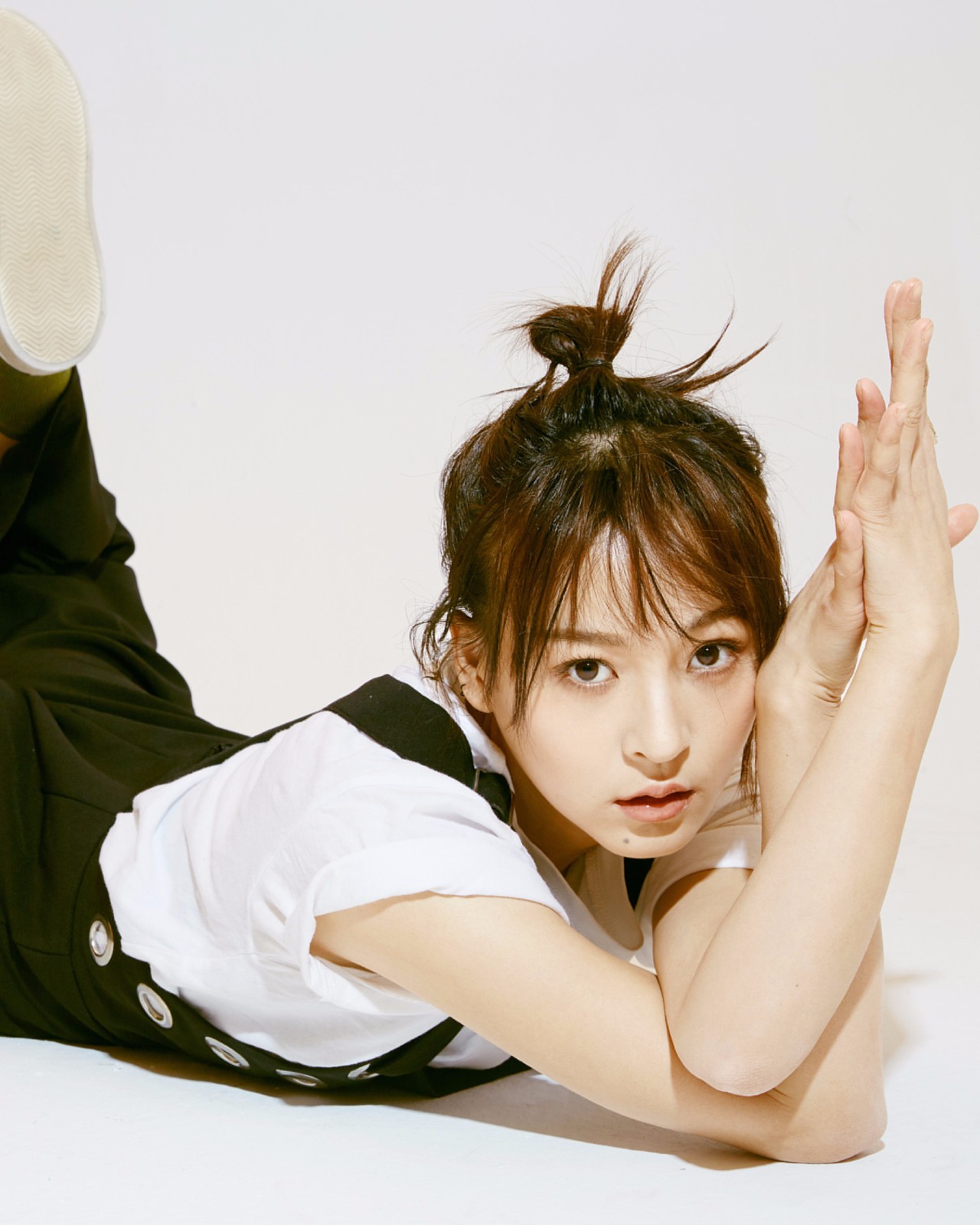 柜中美人"翠花夫妇"上演虐恋 剧下宋楠惜大秀青春风格