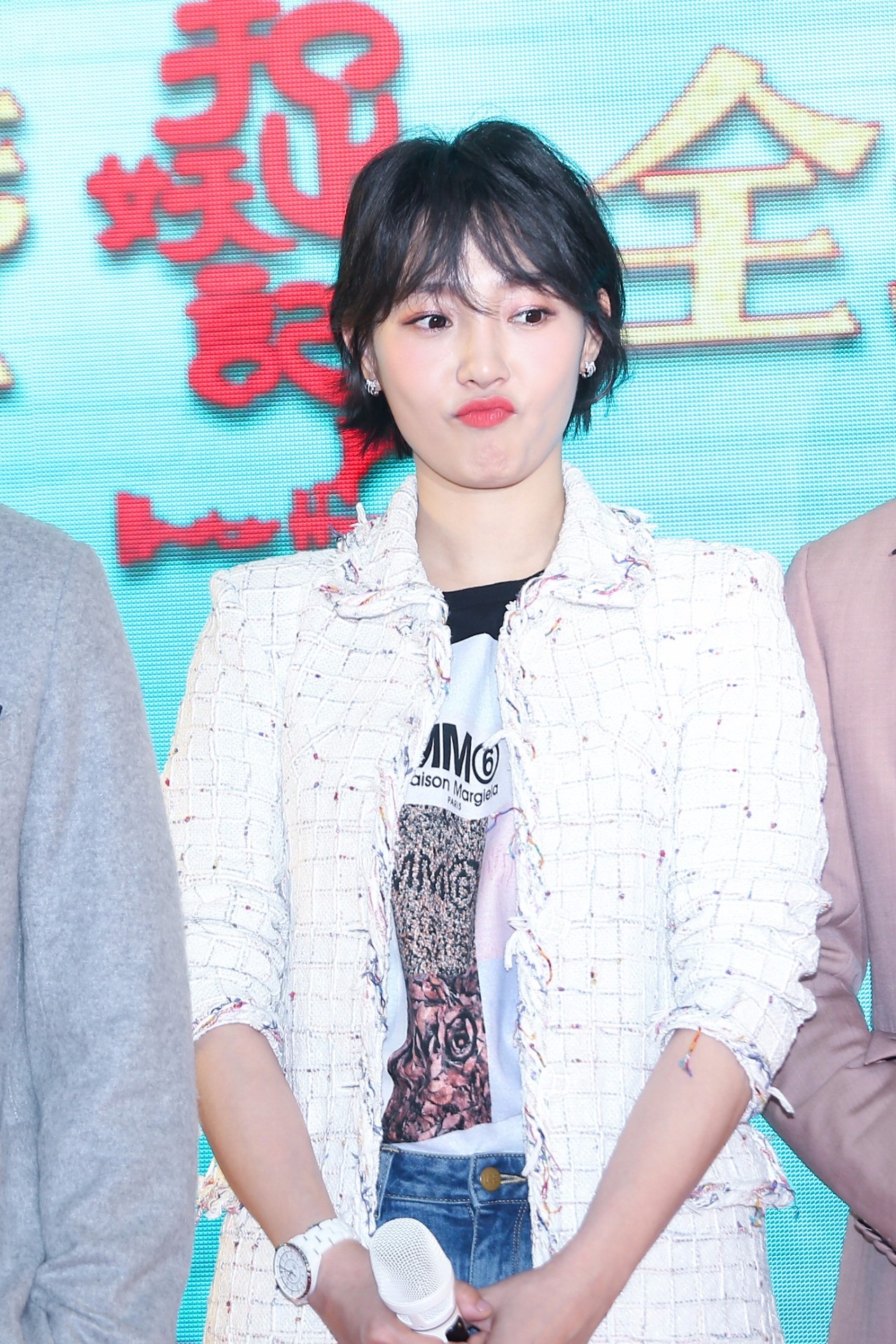 白百何现身身材圆润双下巴明显