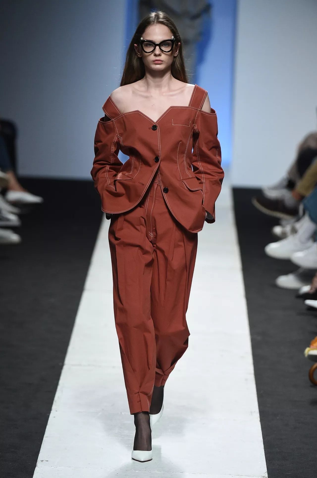 趋势2018春夏亚洲服装都流行什么