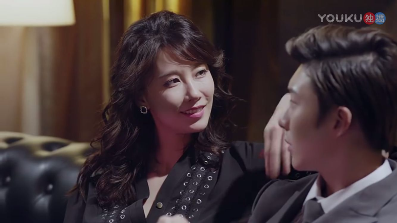 看《内衣先生》被"人格分裂"的陈家静给圈粉了!