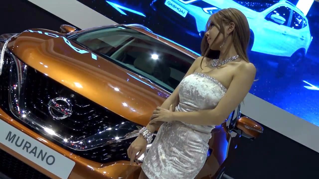 首尔国际车展:东风日产性感车模随拍亮点精选