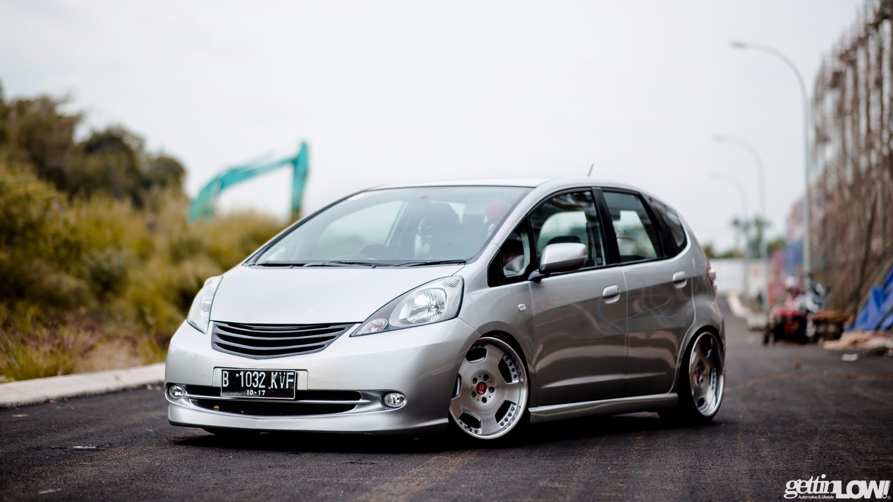 银色老飞度一样可以很有态度!