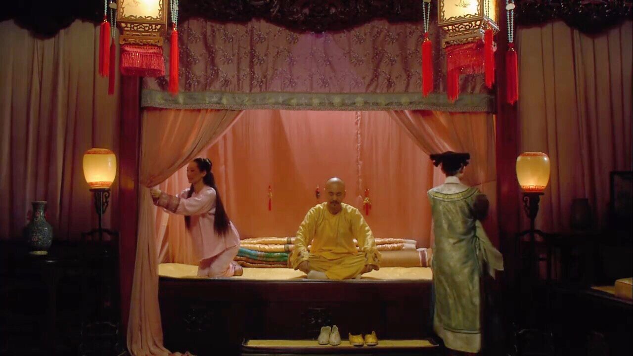 甄嬛传:眉庄到死都不知,安陵容侍寝时为何床头没有摆放陶瓷罐?