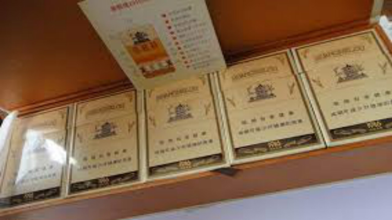 100块的烟和10块钱的烟，到底有什么区别？看完长见识了_新浪新闻