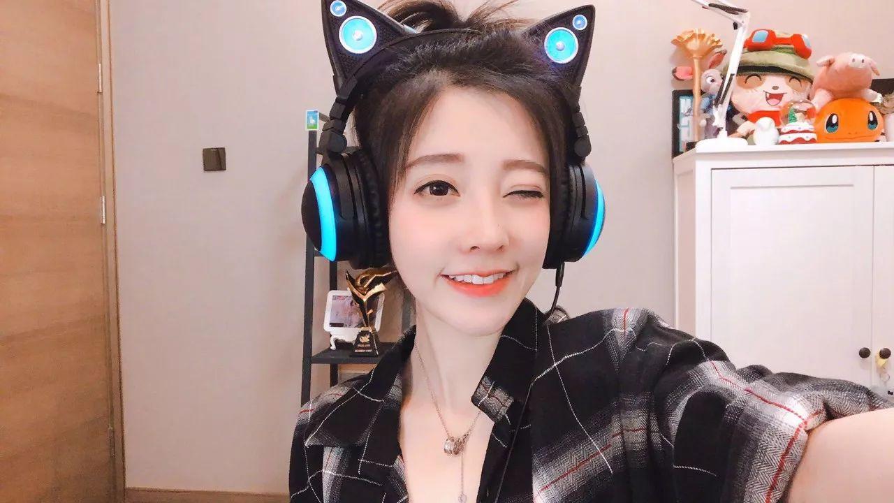 网红主播的耳机! 冯提莫、五五开、陈一发都没