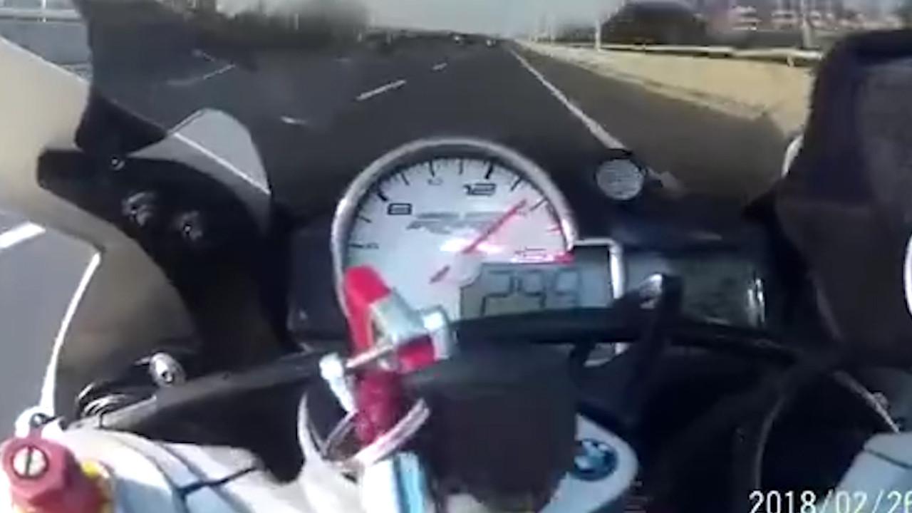 南京"时速299公里飙车"男子被刑拘 摩托系走私车