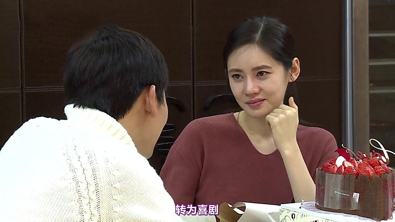 难怪于可爱招人喜欢,对秋瓷炫浪漫,对父母孝顺,眼神能说明一切