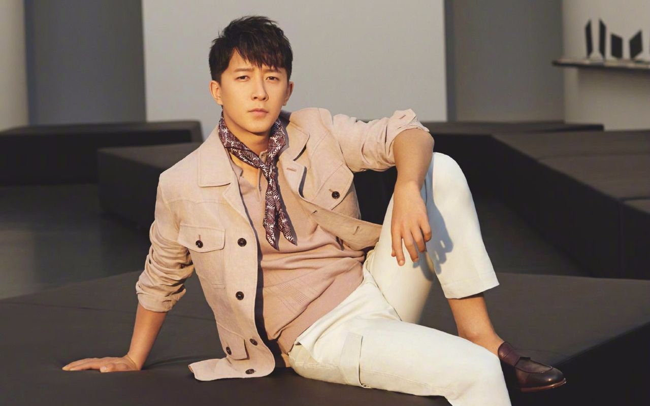 韩庚牵手《战狼2》女主,这对情侣堪称票房最高组合