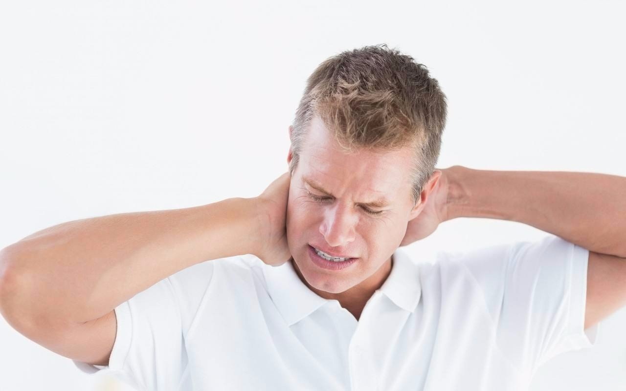 颈椎病压迫神经可能引起瘫痪,只需一个疗法,三天就见效