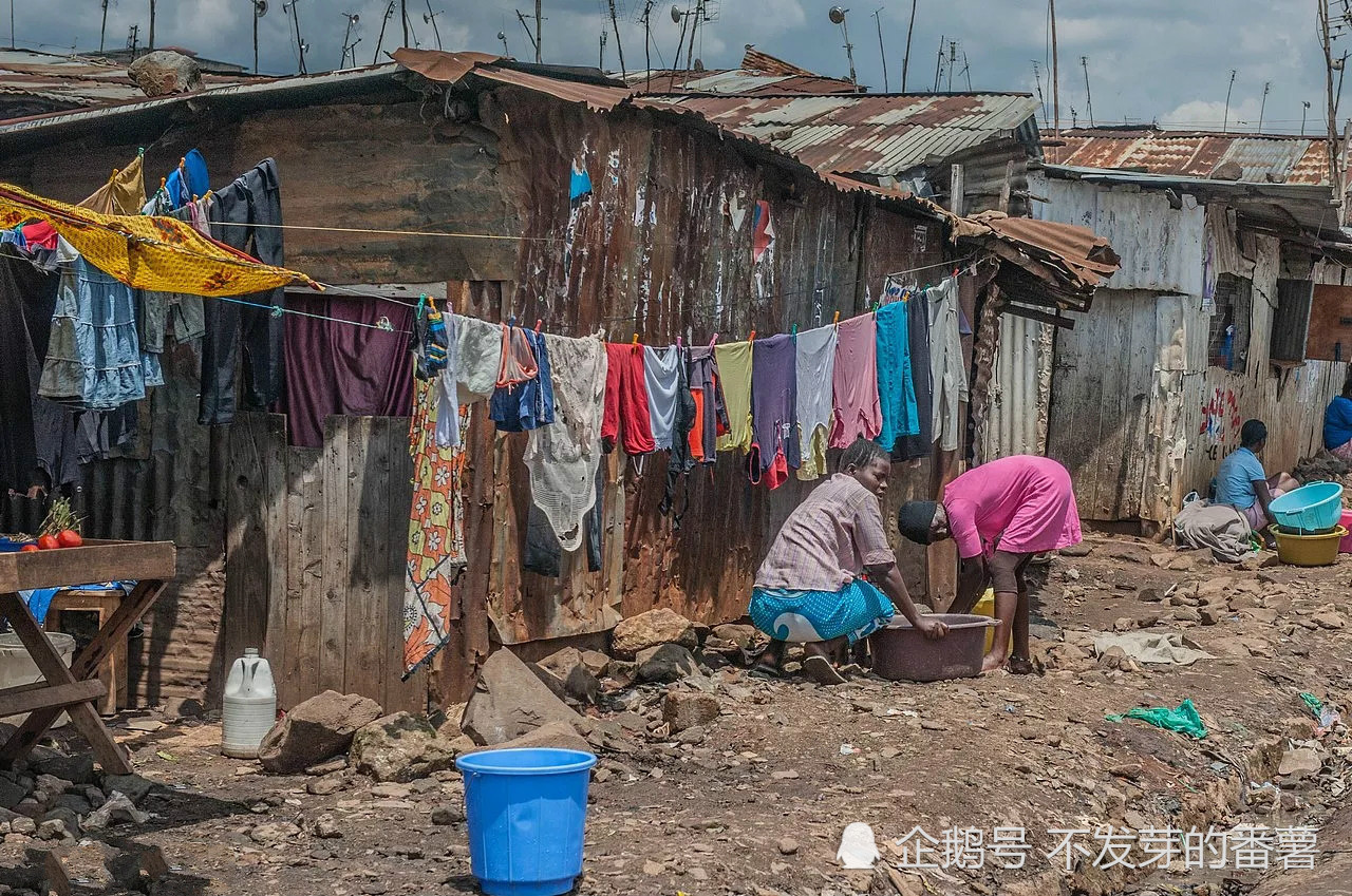 非洲肯尼亚第二大贫民窟,臭味熏天,居住环境恶劣