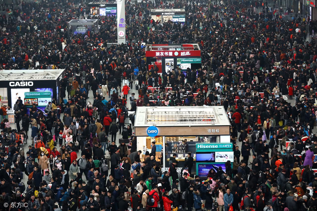 2018春运上海虹桥站人满为患,难怪那么多人买不到火车票!