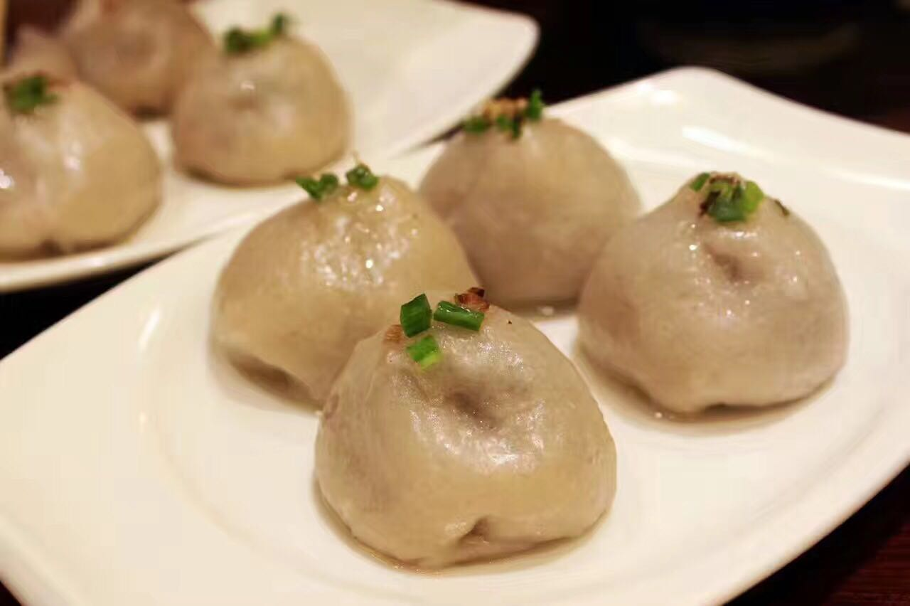 吃个客家芋包,2个女生第一次,不好消化有阴影