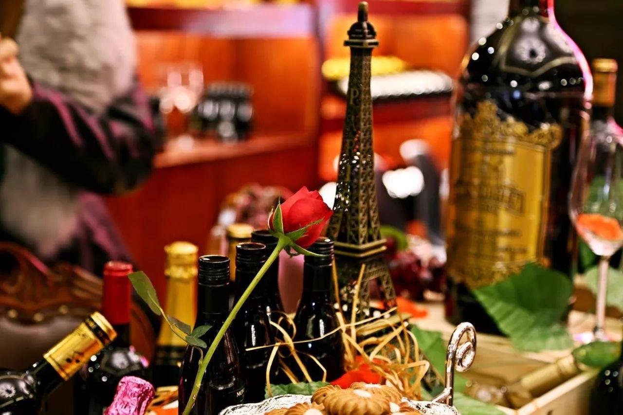 飘洋过海相约西安沃顿红酒曲江店迎新年品酒会