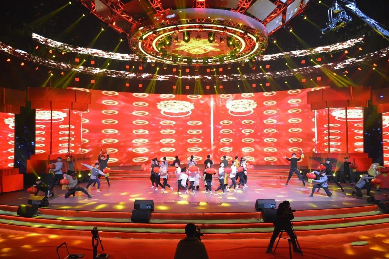 遵义市2018年春晚今晚八点在新蒲新区举行 现场直播