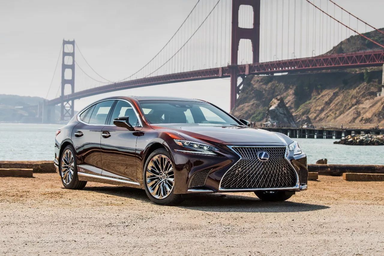 开这台扎眼的d级车出门再没人敢说你是司机