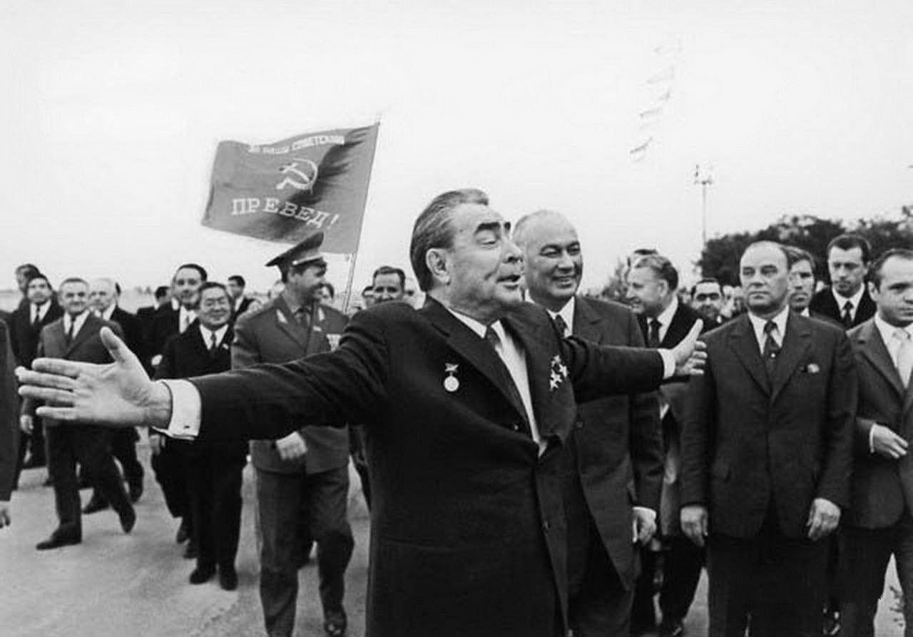 勃列日涅夫为何被称为勋章之王, 一成就曾获