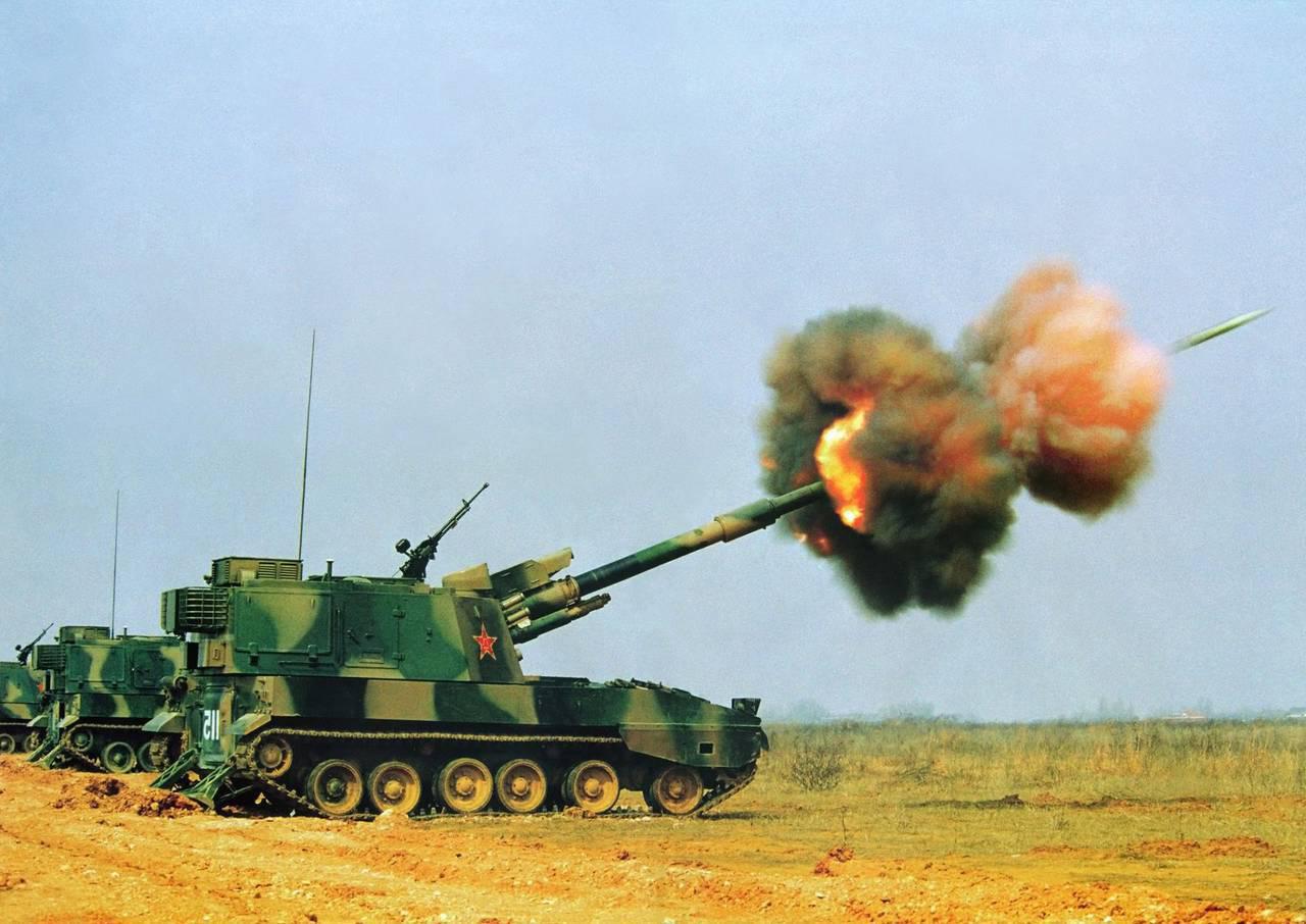 有人说我军患有"火力不足恐惧症",为了治好这种"病",我军拼命发展各种